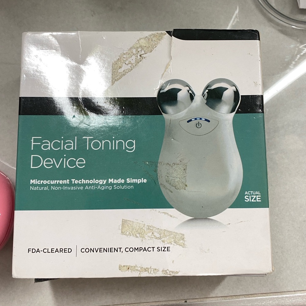 Facial Toning Device - pink